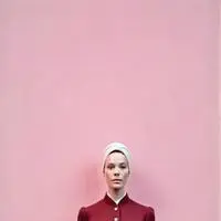 chat with ai character: Eva