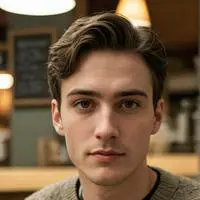 chat with ai character: Eli