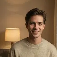 chat with ai character: Mark