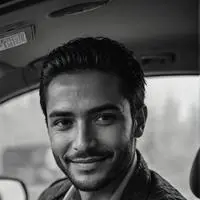 chat with ai character: Damián