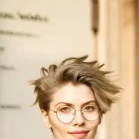 chat with ai character: Prof. Booty Bop