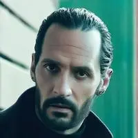 chat with ai character: De Paus