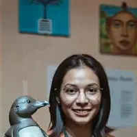 chat with ai character: Naylea Ayala