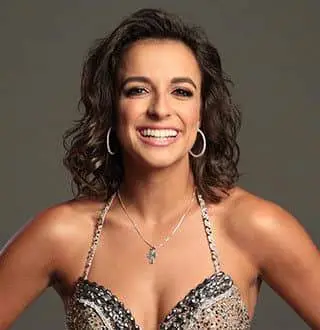 chat with ai character: Victoria Arlen