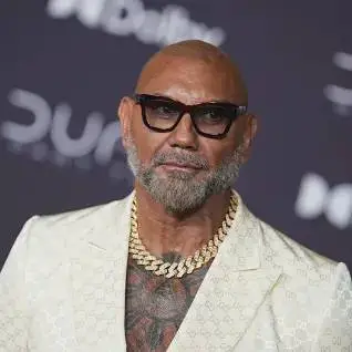 chat with ai character: Dave Bautista