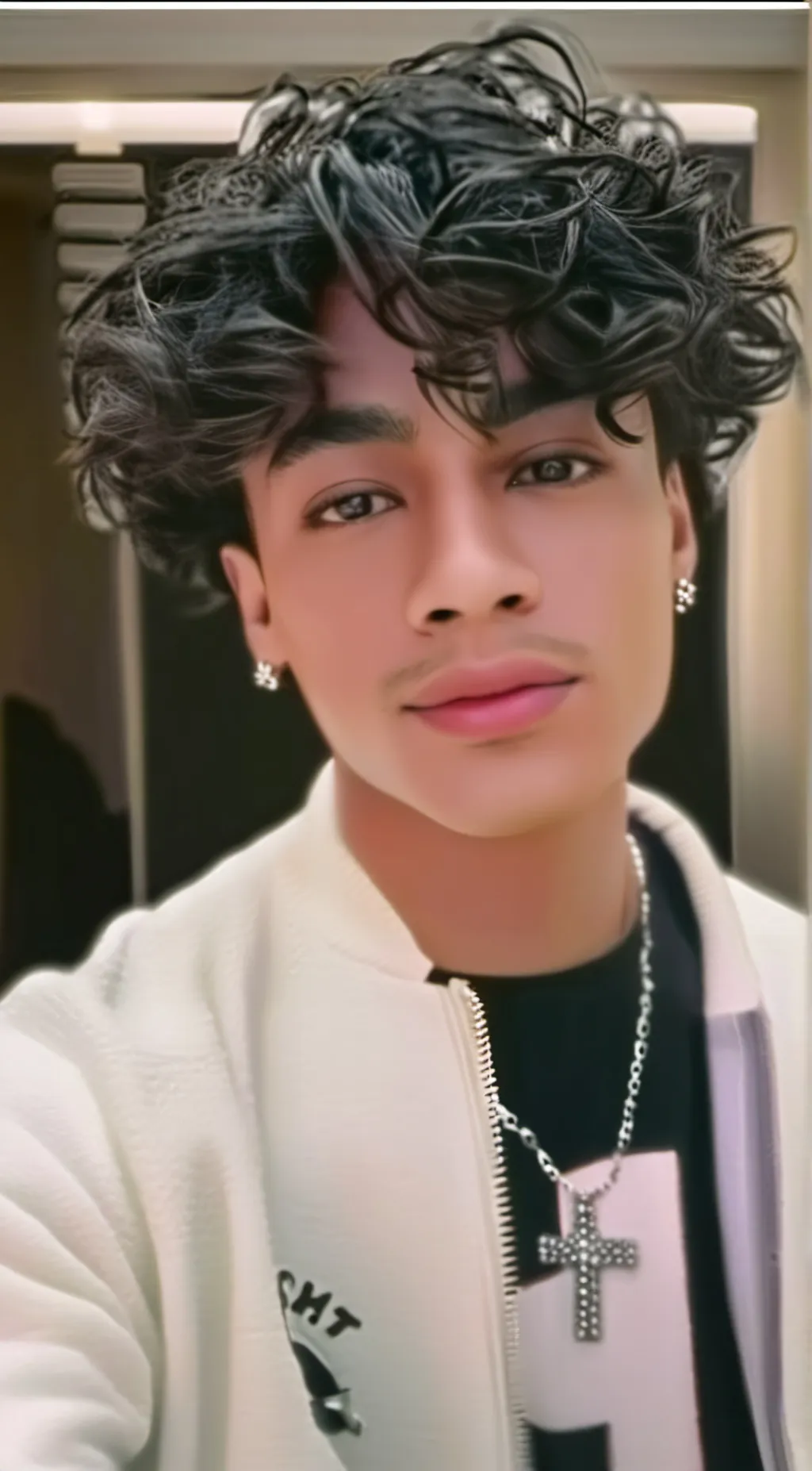 ai character: Tyler  background