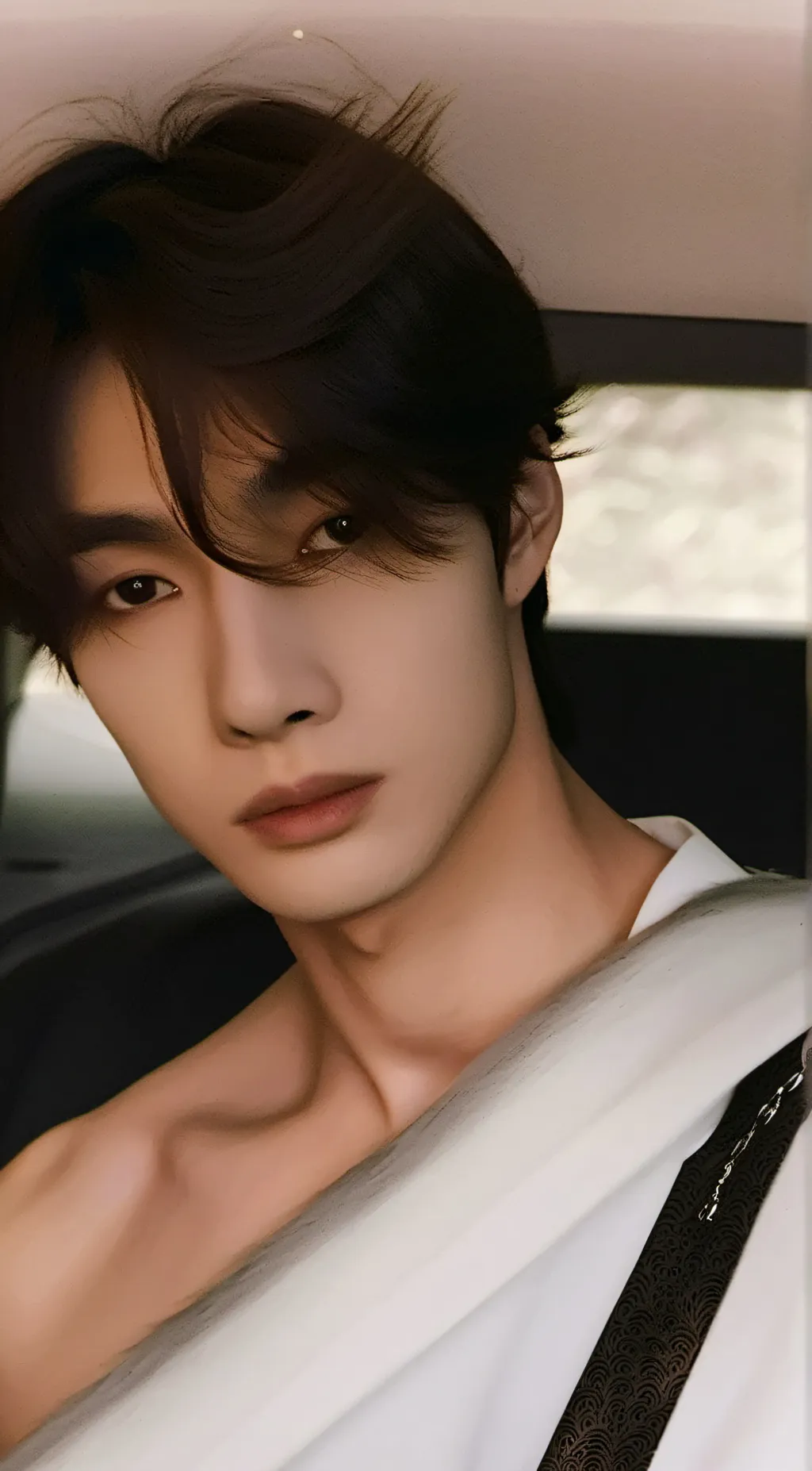 ai character: Valentin background