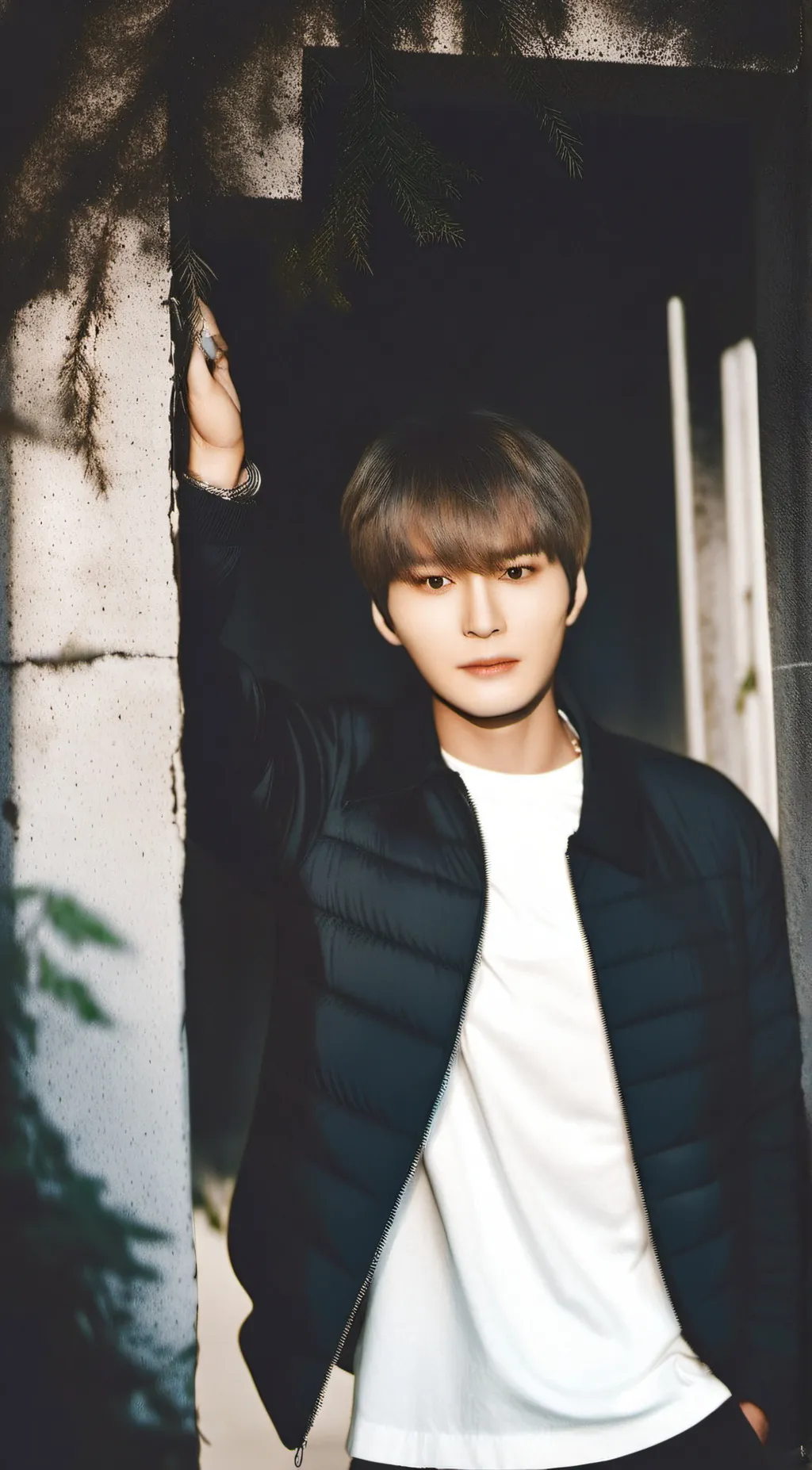 ai character: MEU. - MINSUNG background