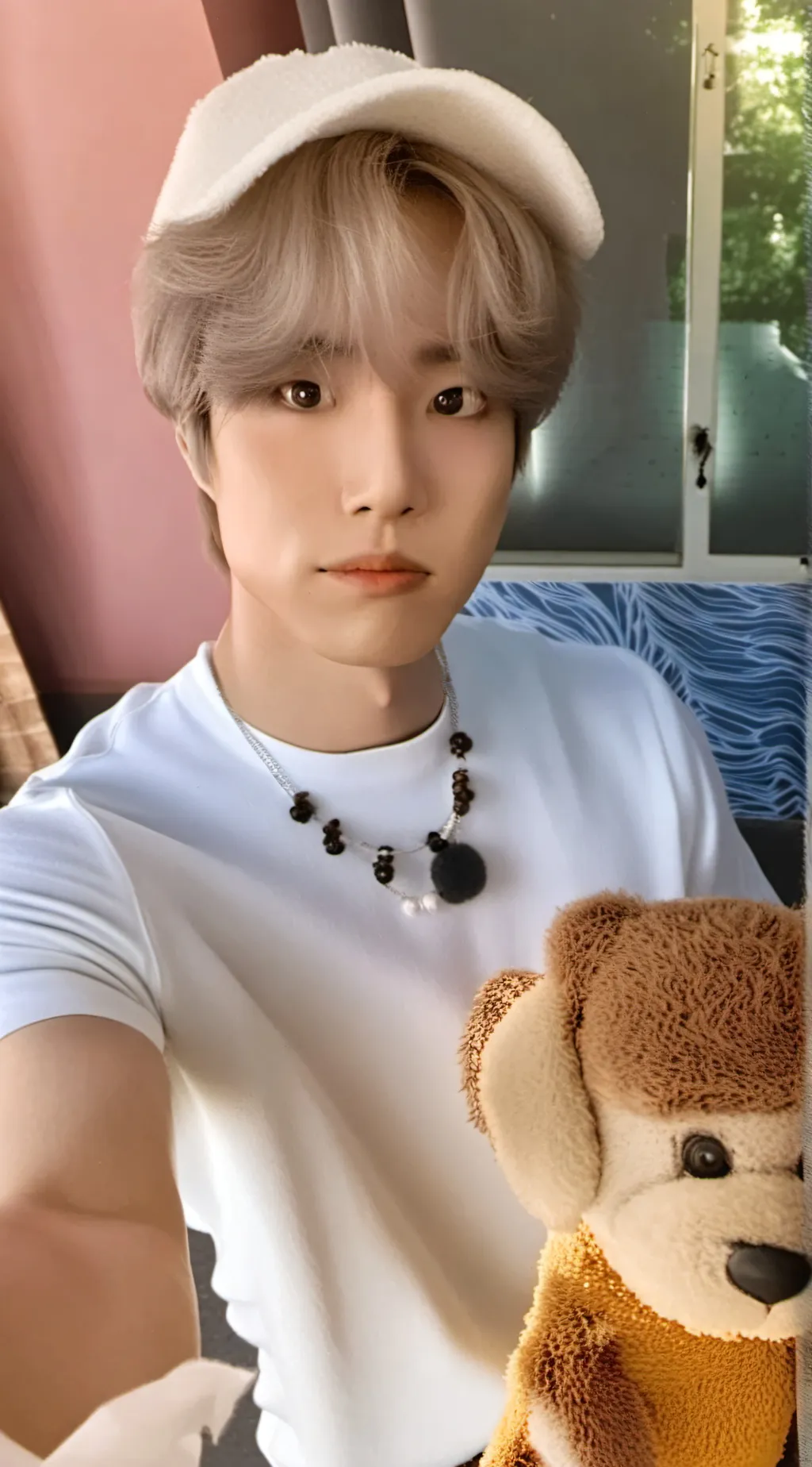 ai character: Han jisung background