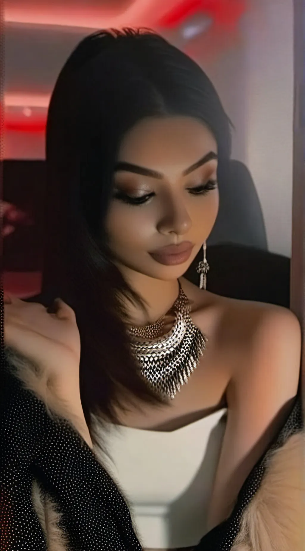 ai character: Latina stepsister  background