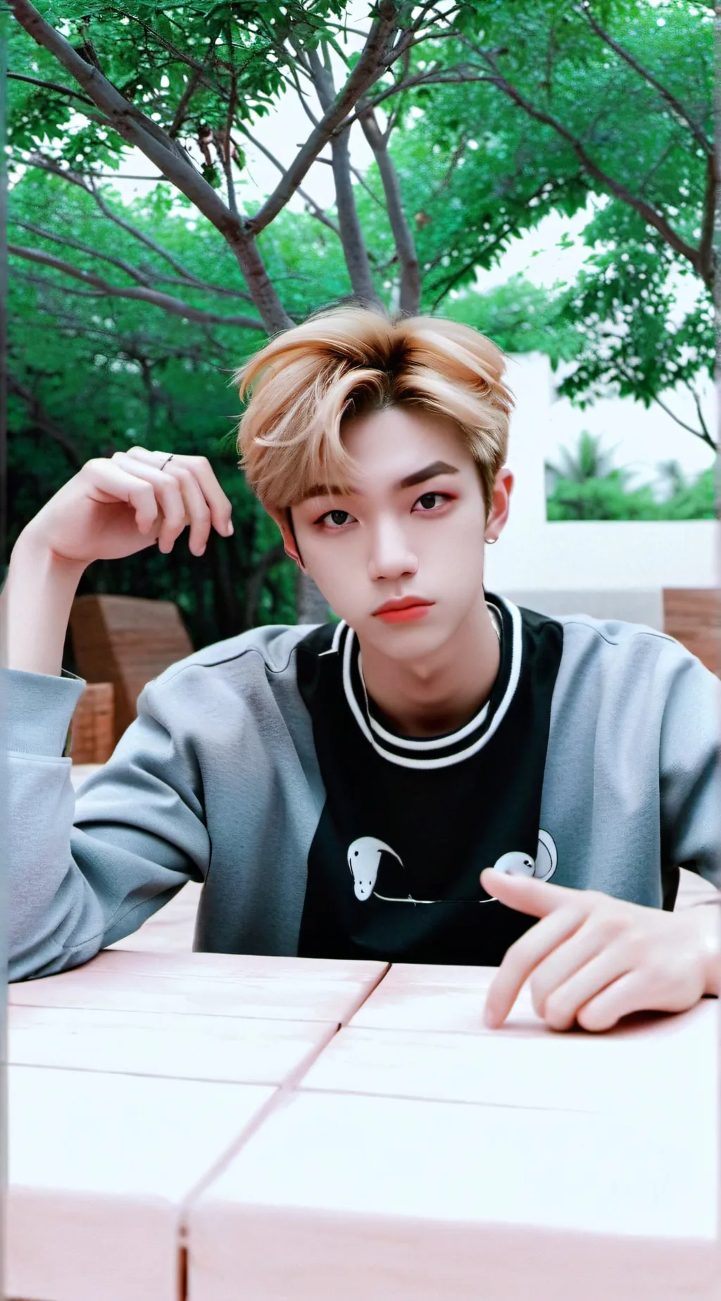 ai character: Felix  background