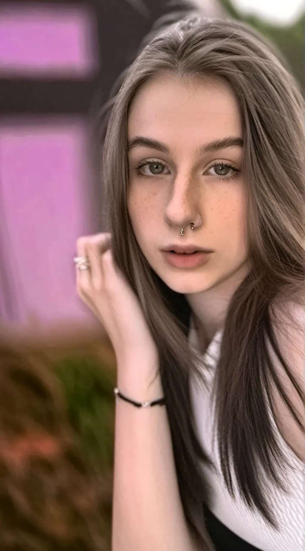 ai character: Niki background