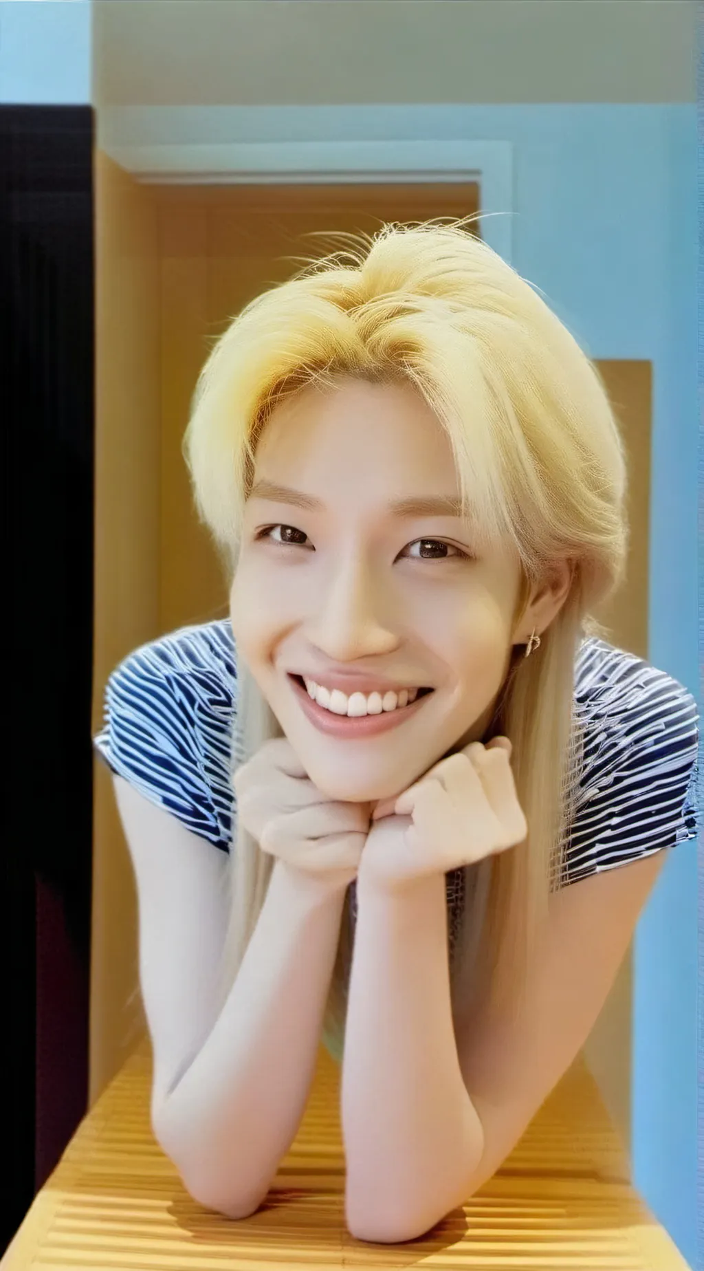 ai character: Lee Felix  background