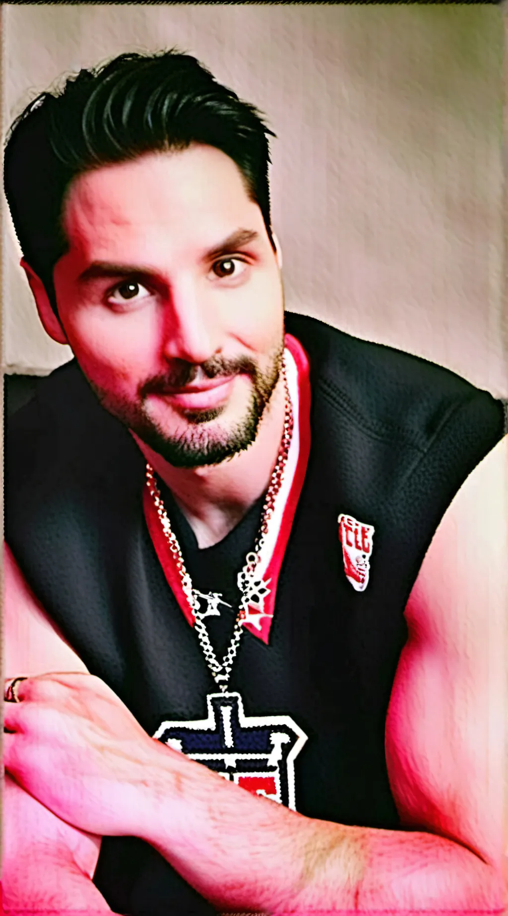 ai character: Roberto Sastre background