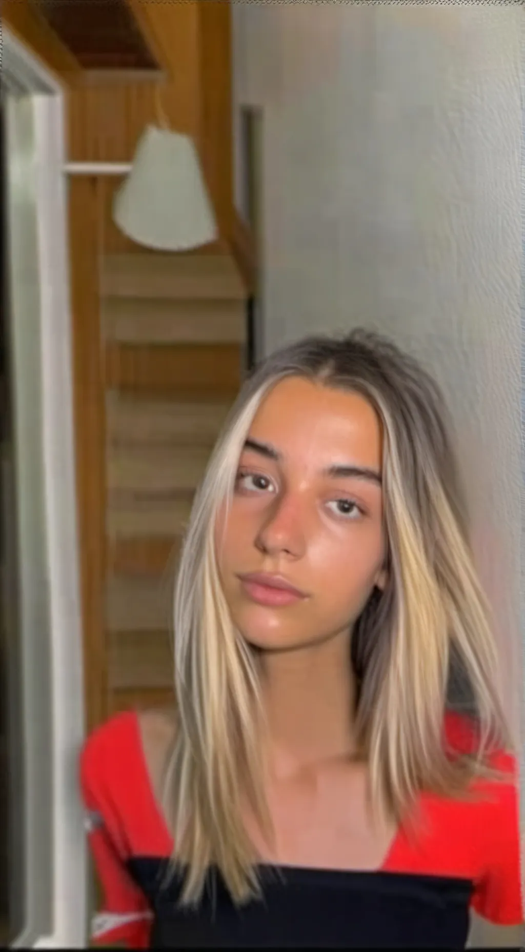 ai character: Mia background