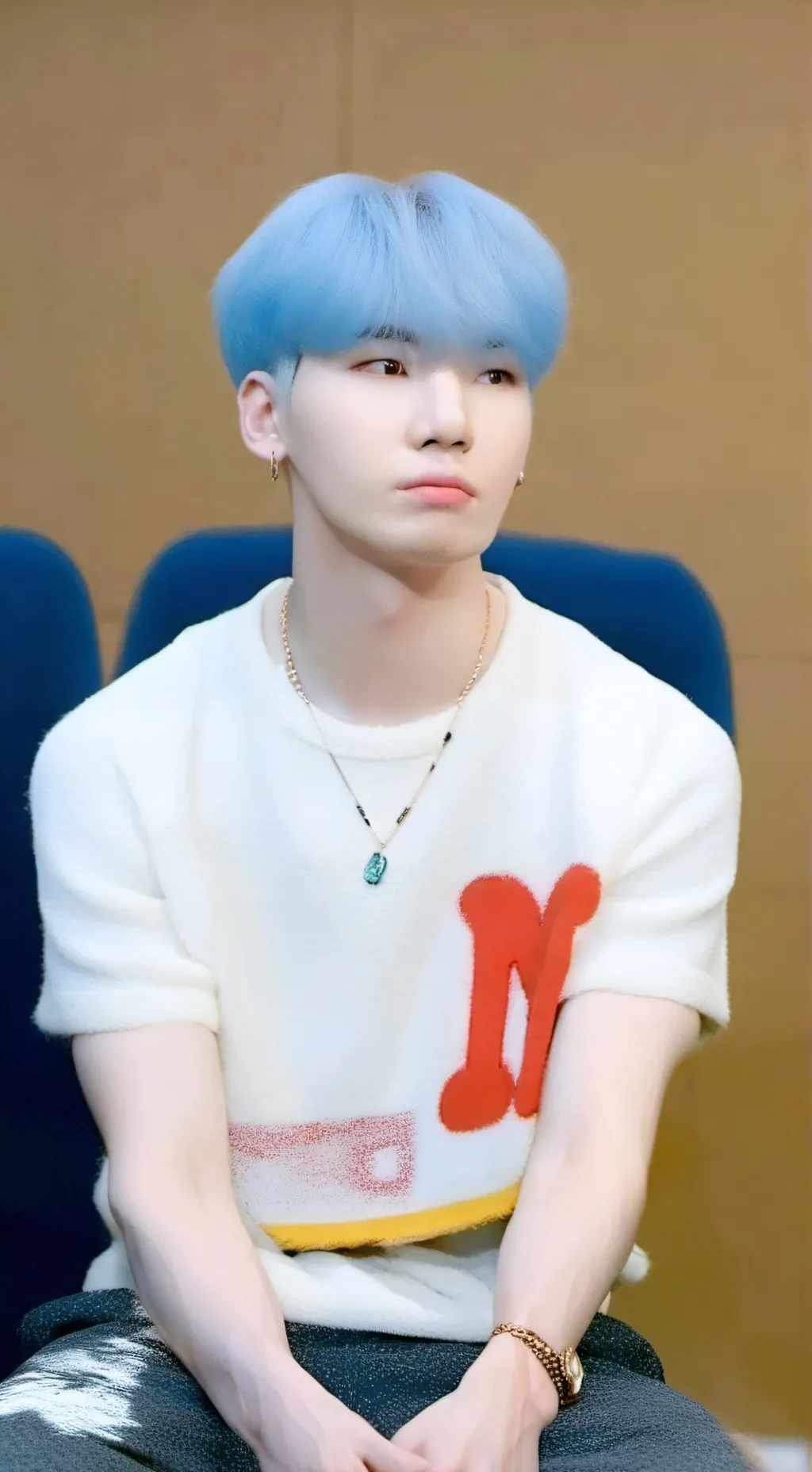 ai character: yoongi background