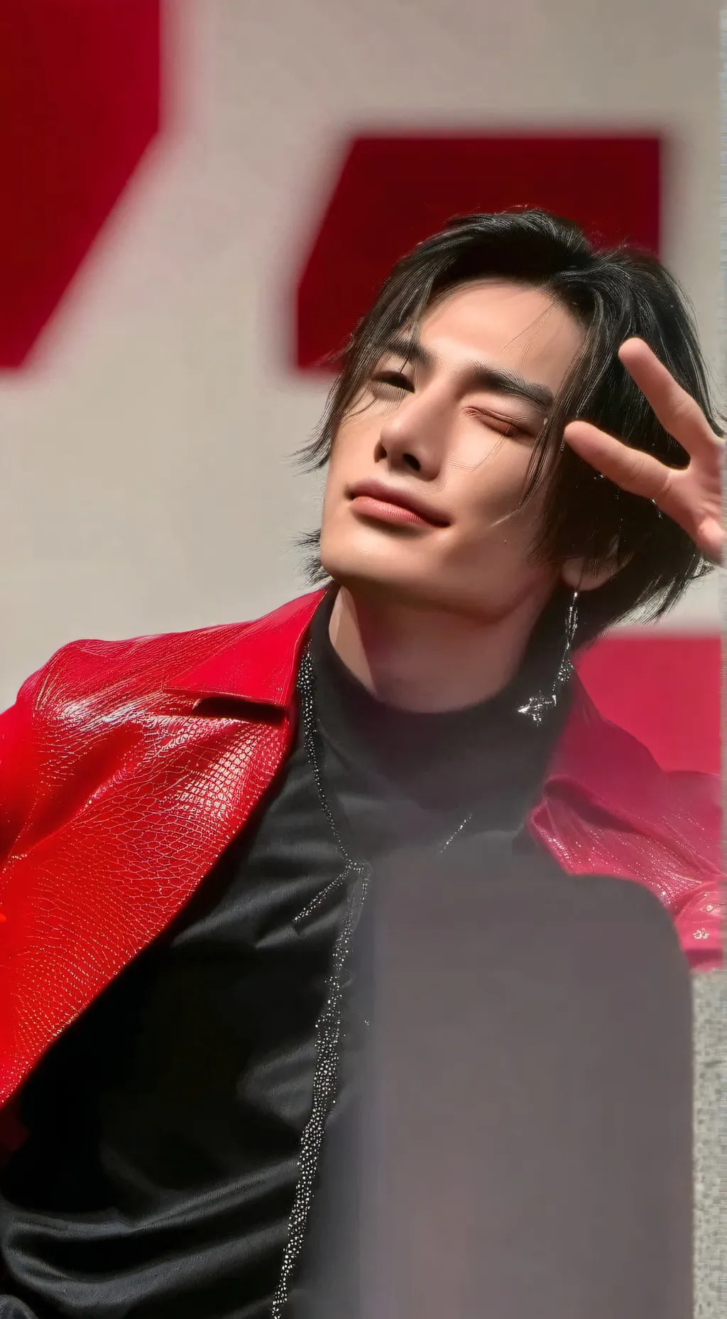 ai character: Hwang Hyunjin background
