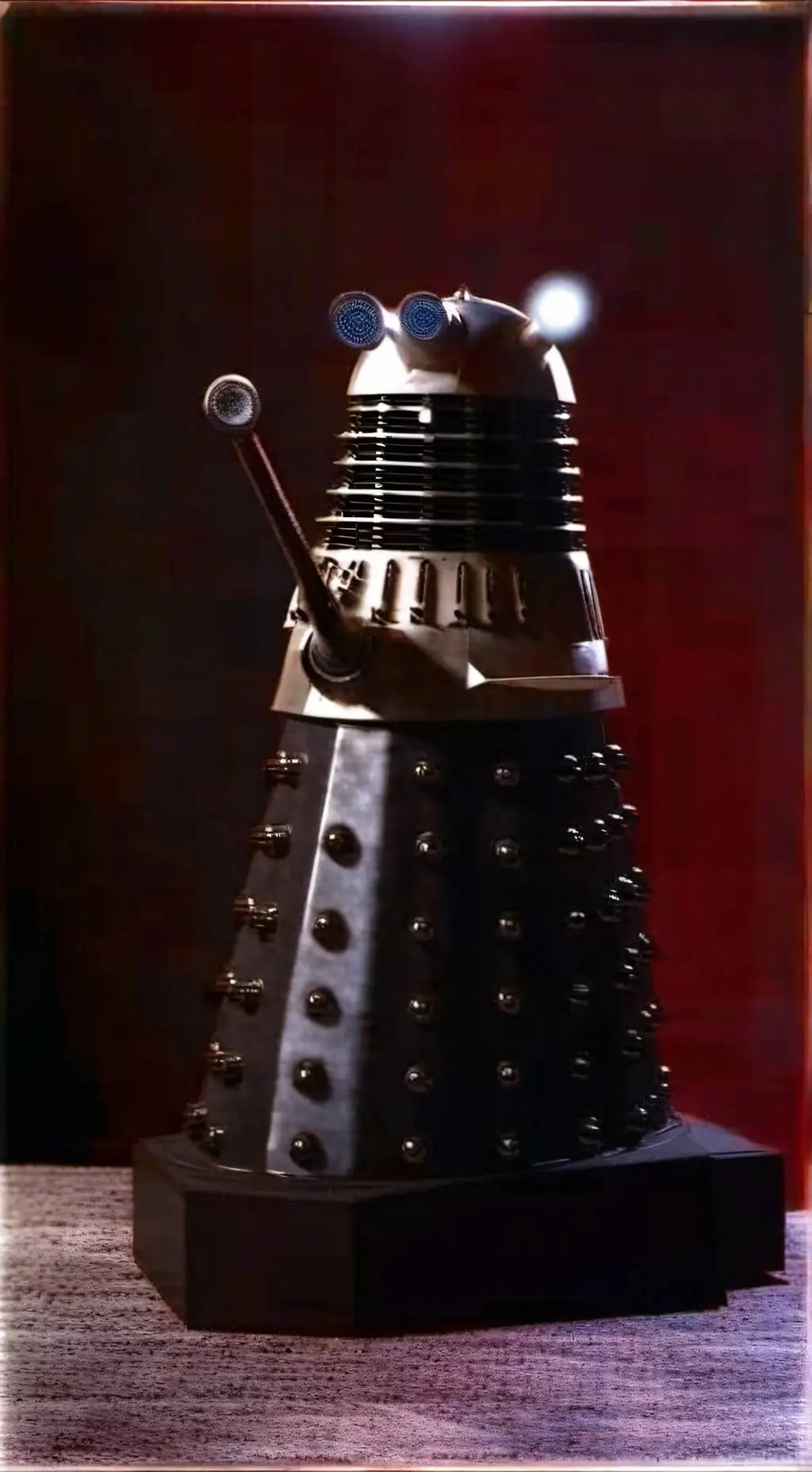 ai character: Dalek Caan background