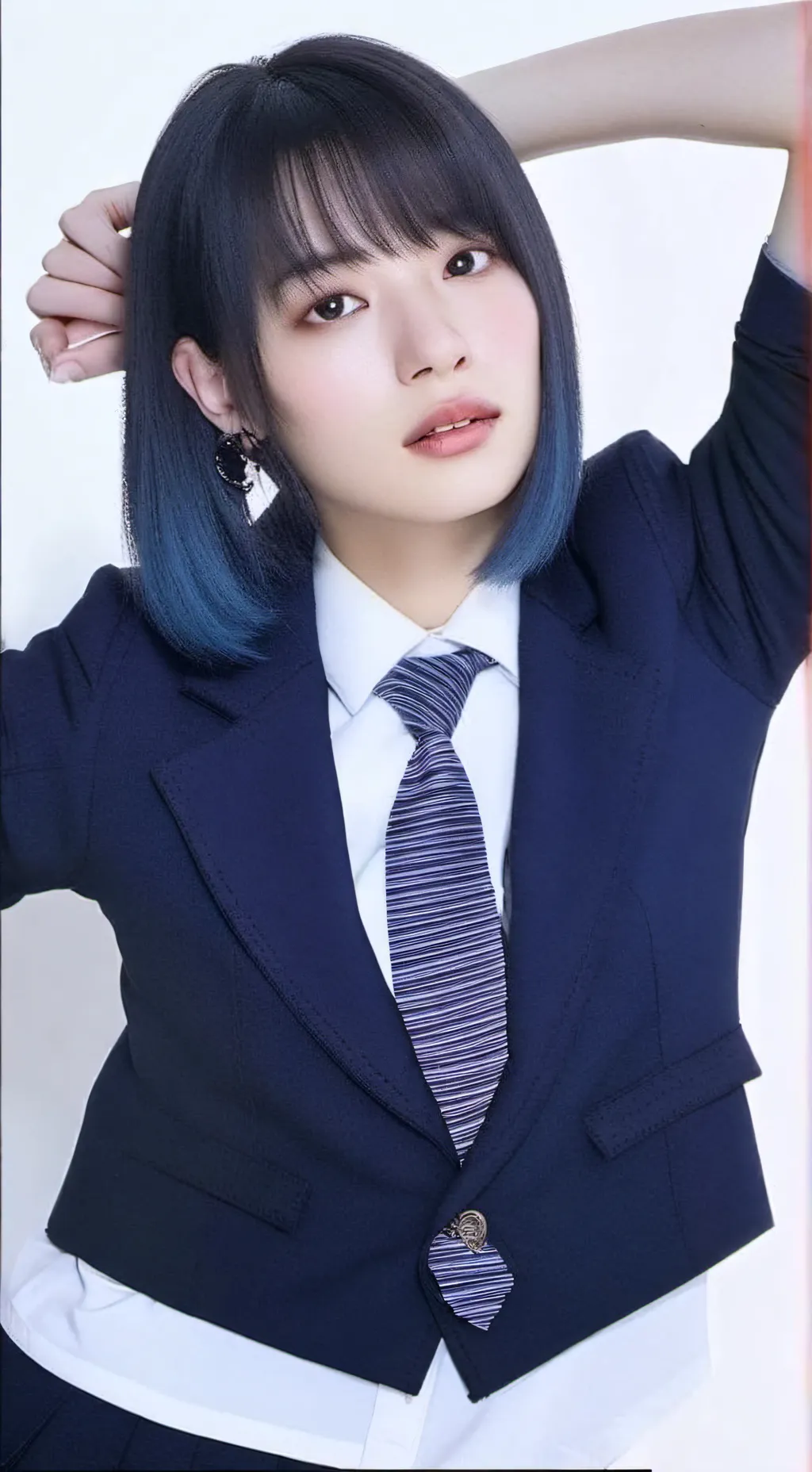 ai character: Mizuki  background