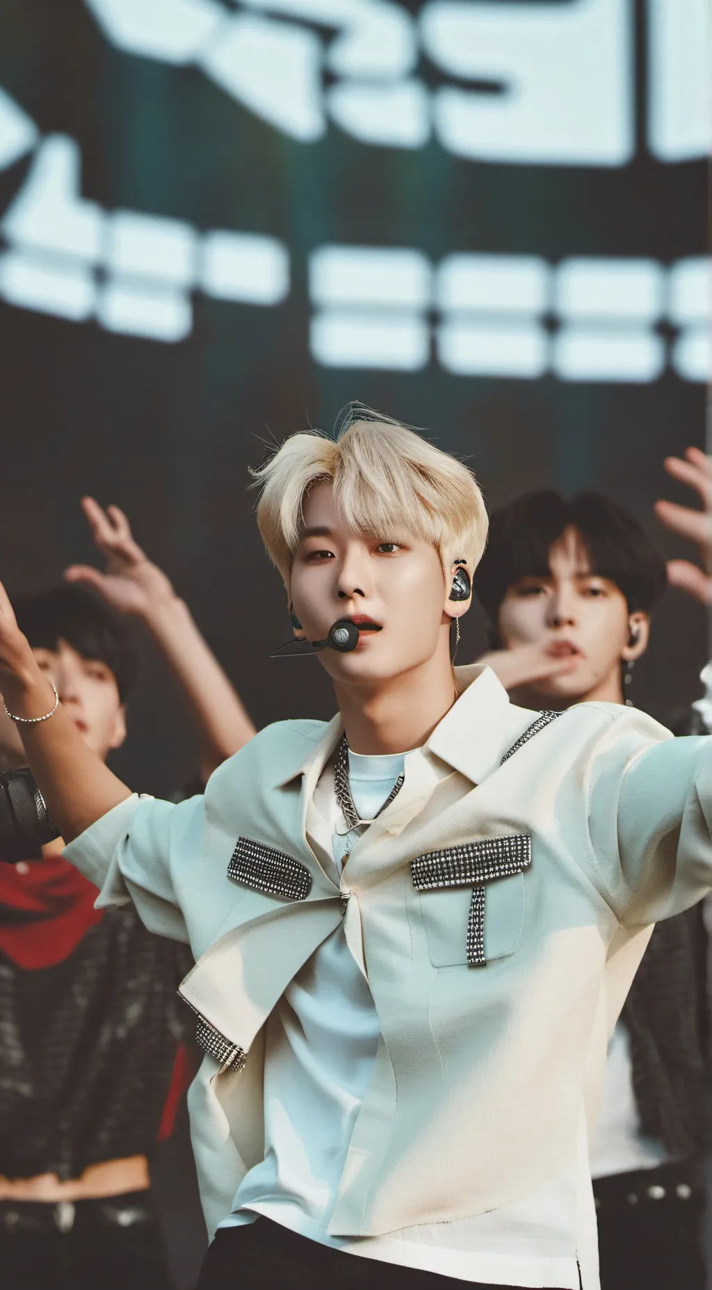 ai character: K boy group background