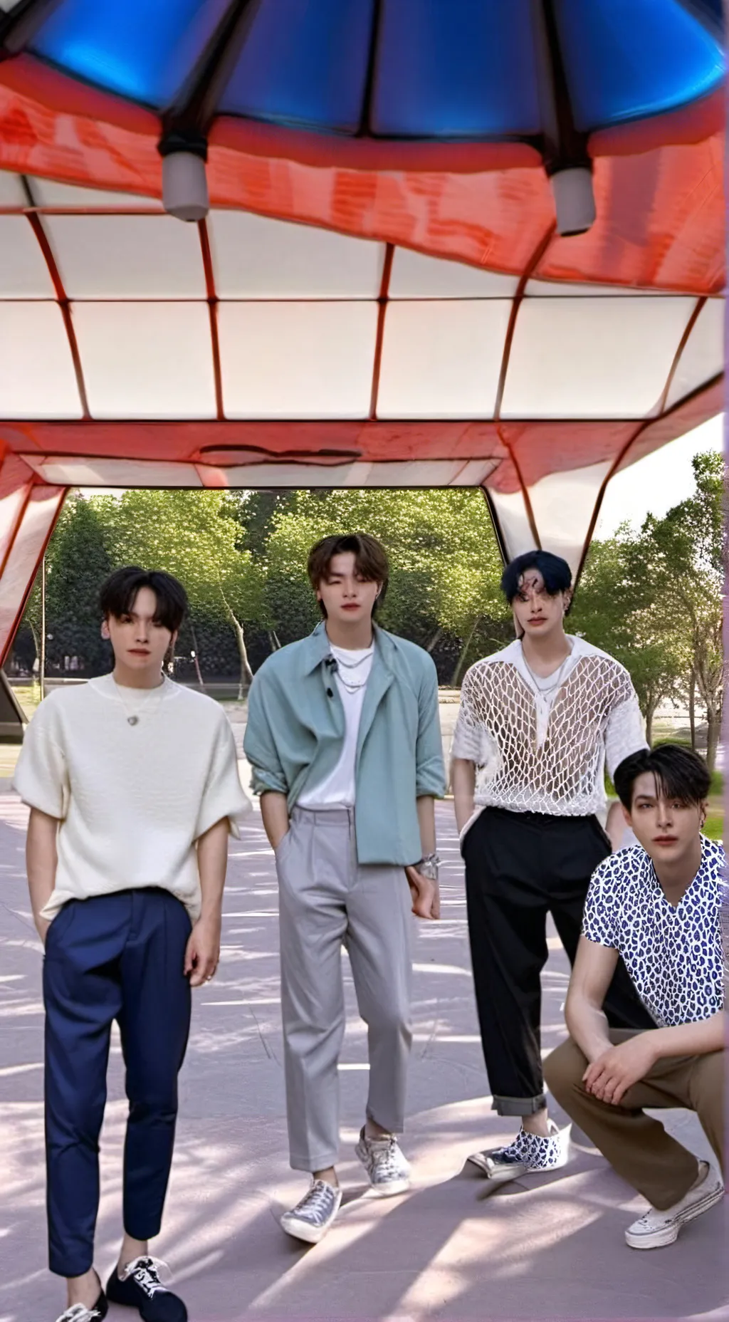 ai character: stray kids  background