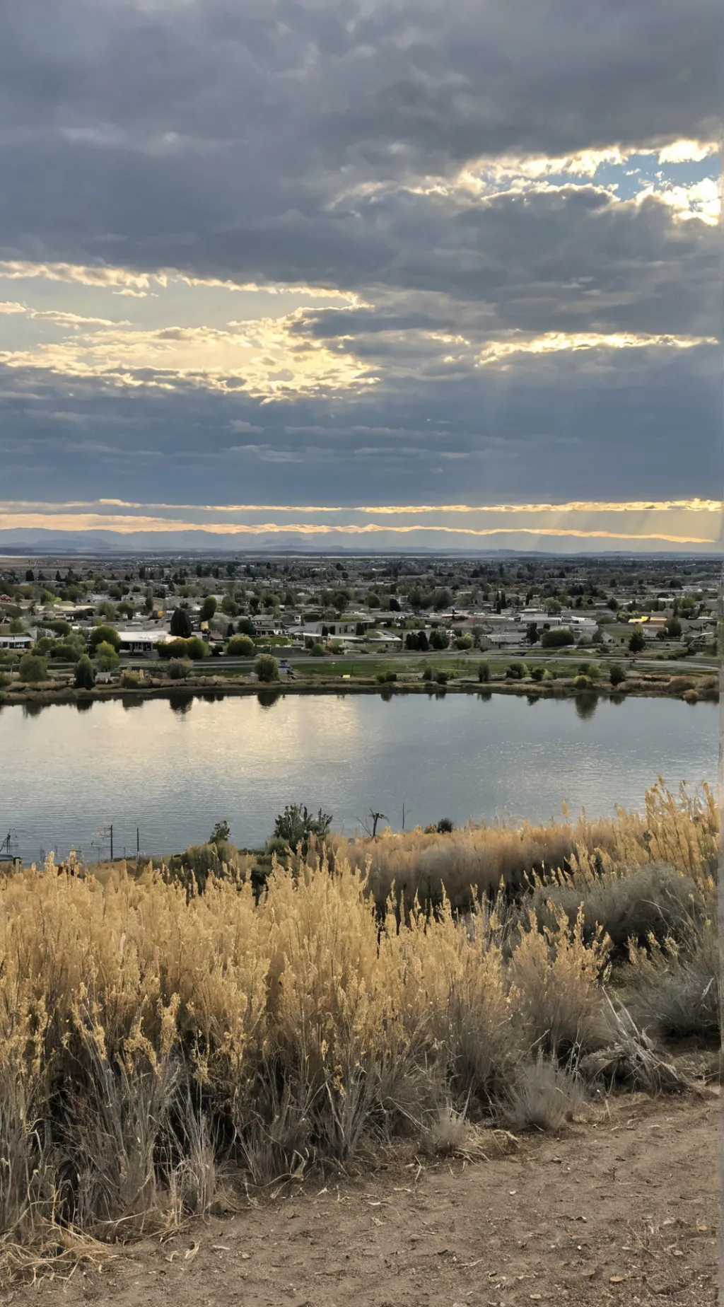 ai character: Kennewick, WA background