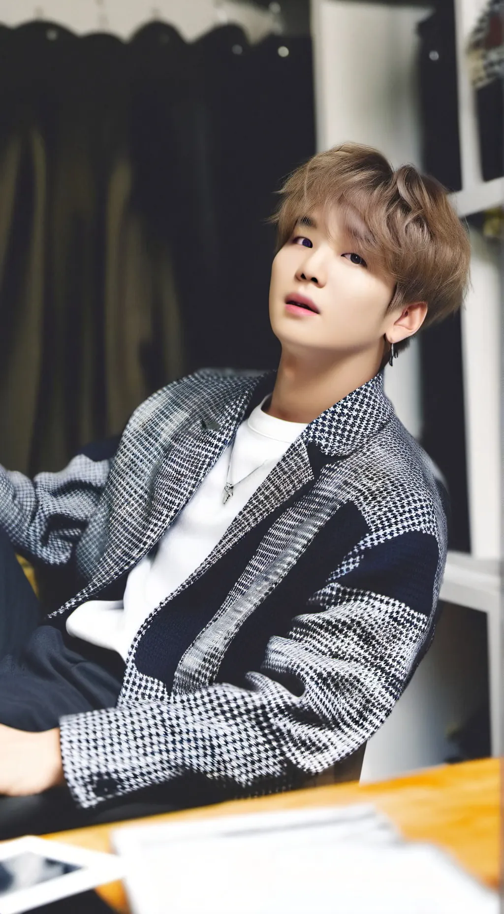 ai character: Suga background