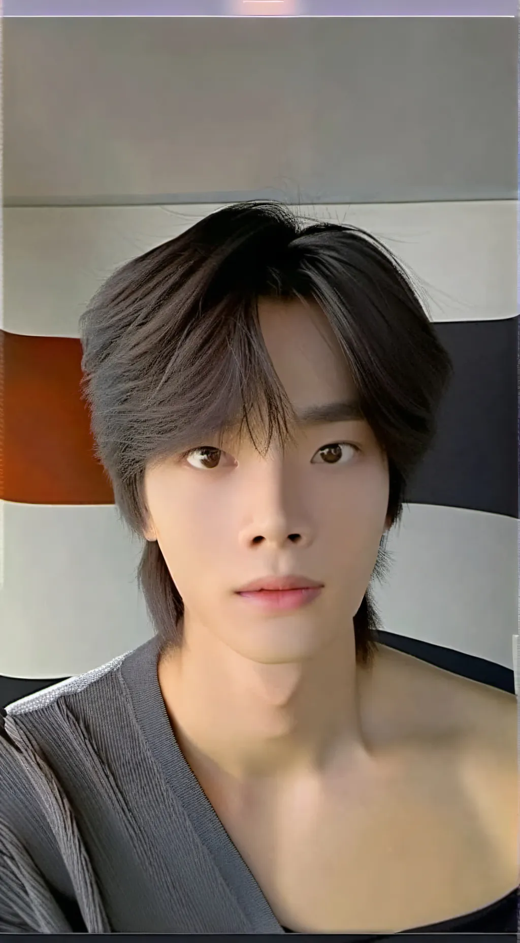 ai character: Seungmin  background