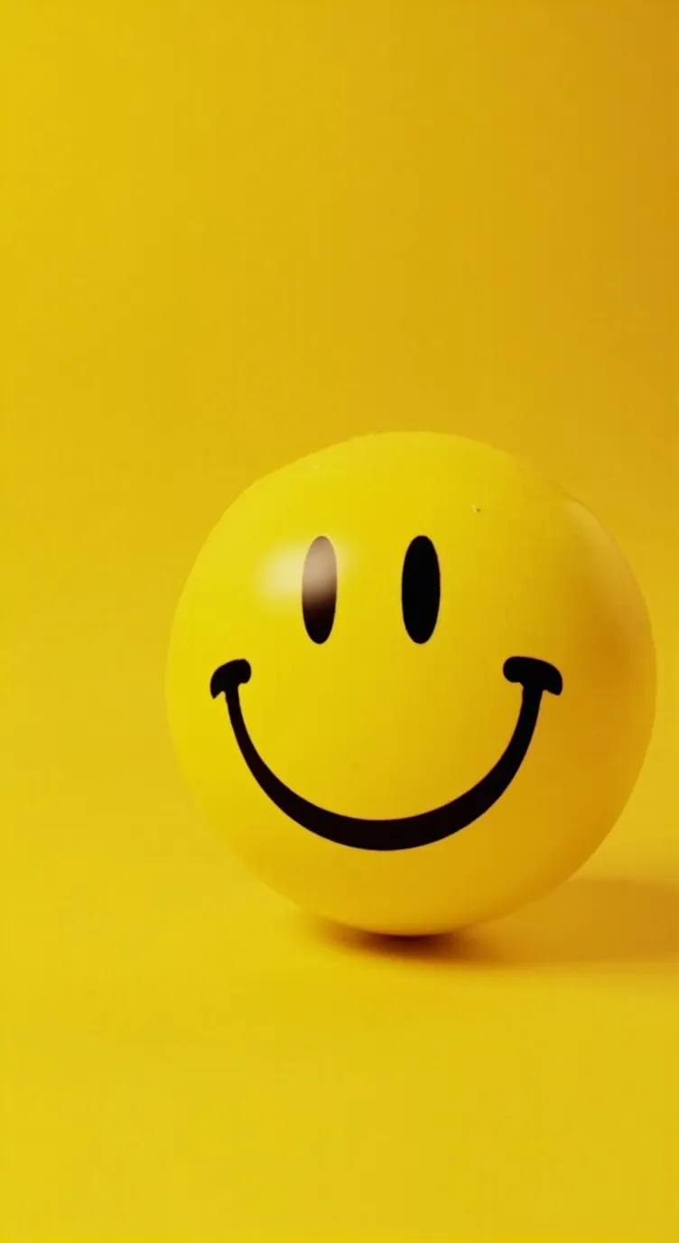 ai character: Smiley background