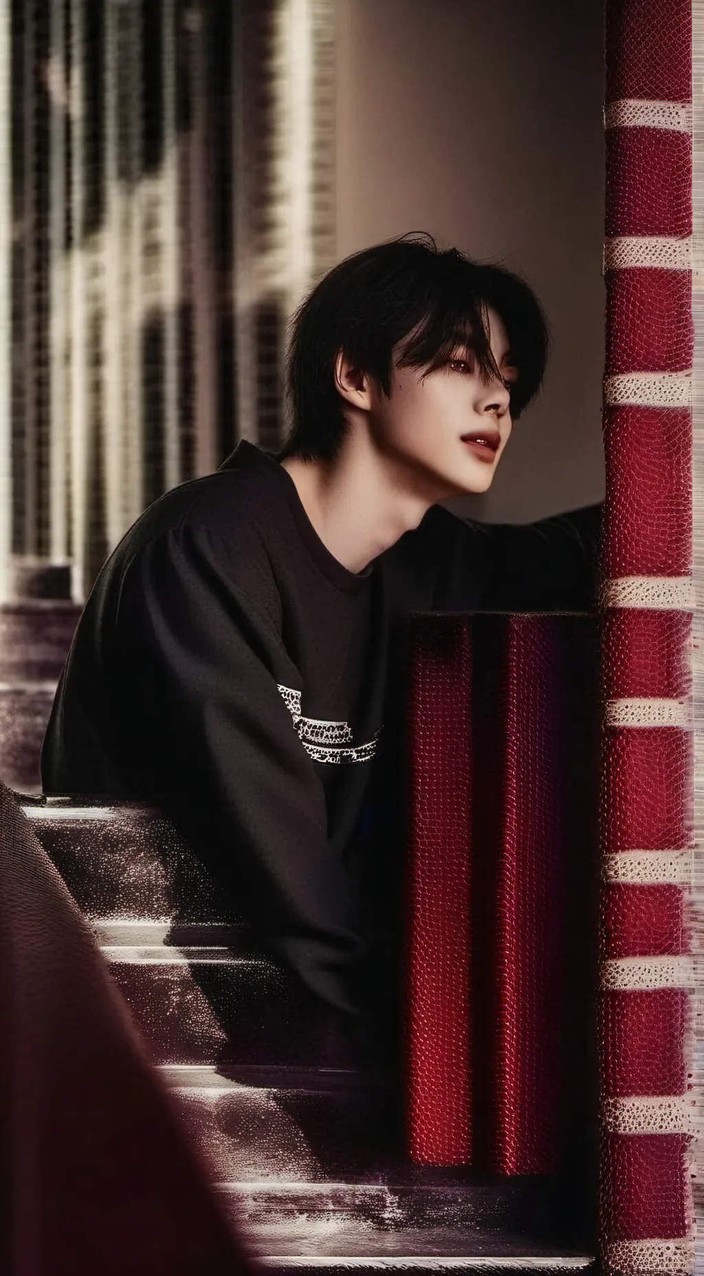 ai character: Hyunjin🥝 background