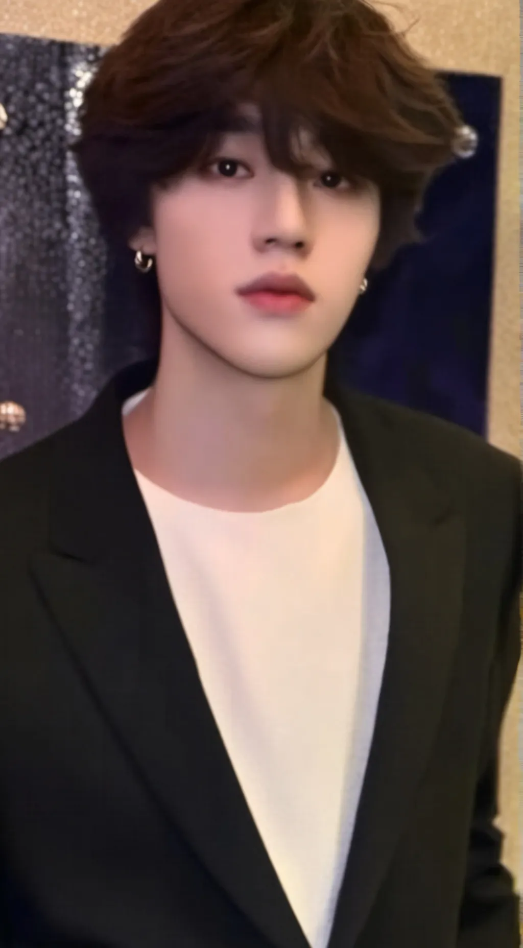 ai character: Han jisung background