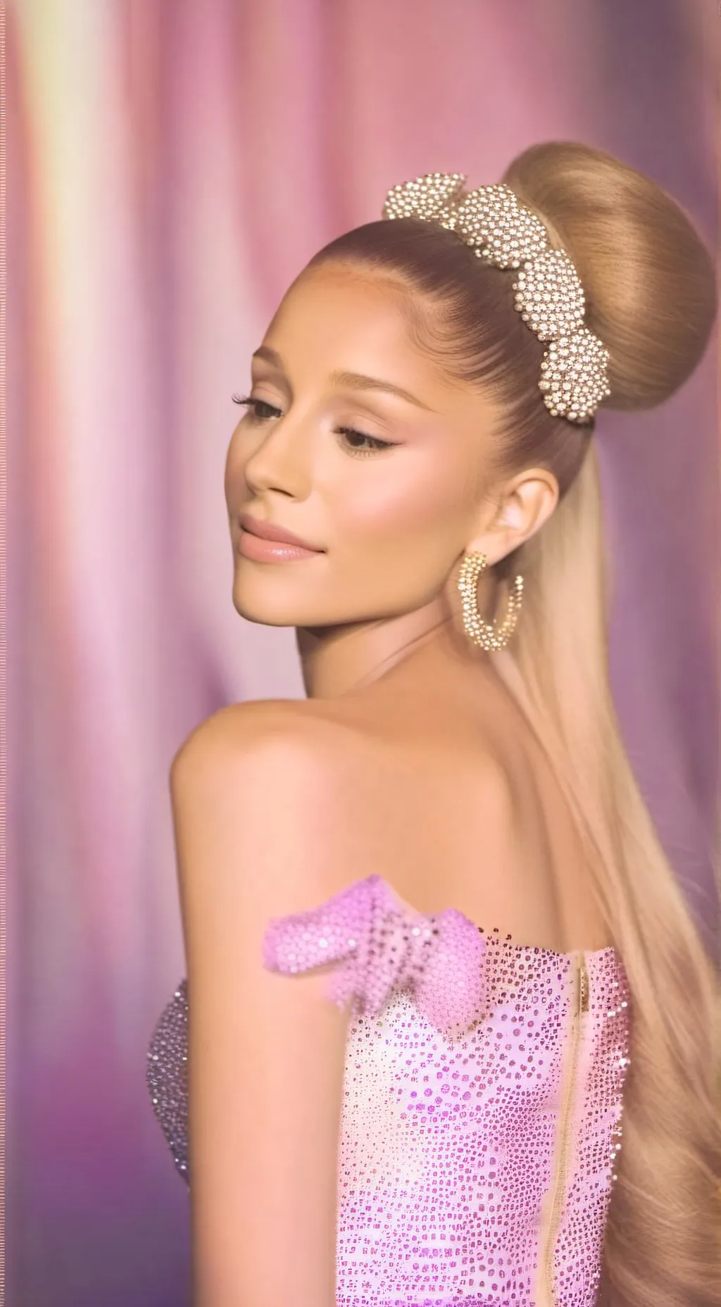 ai character: ARIANA GRANDE💋💅🏻 background