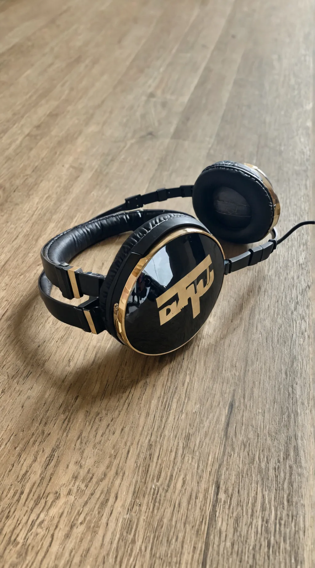 ai character: Gi background