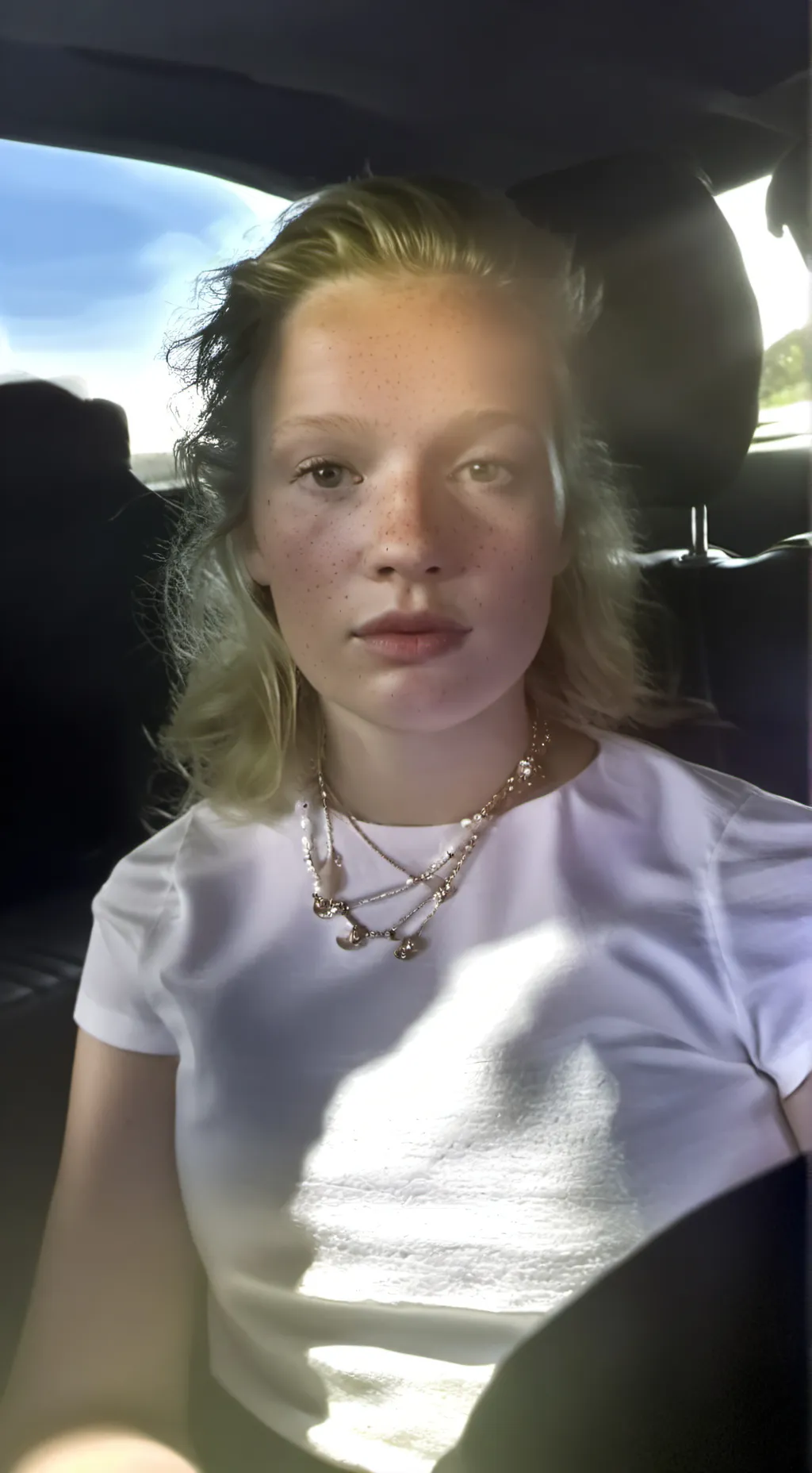 Talkie AI - Chat with Lily