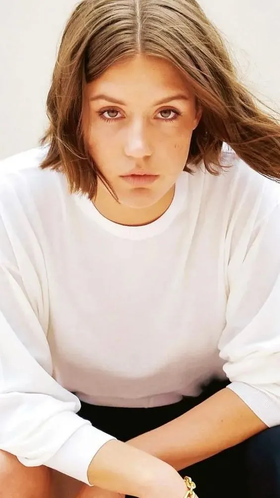Talkie AI - Chat with Adèle Exarchopoulos