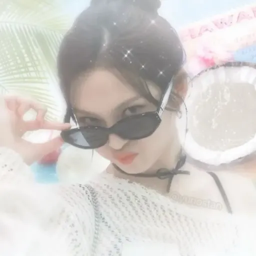 creator Lee Minah's avatar