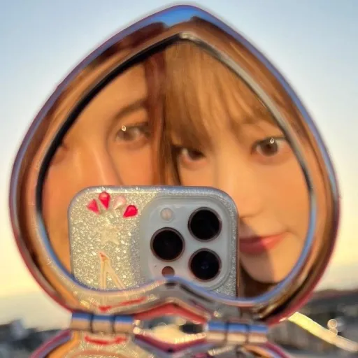 creator poetry._hyeinivyೄྀ's avatar