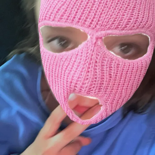 creator Bella Smiar's avatar