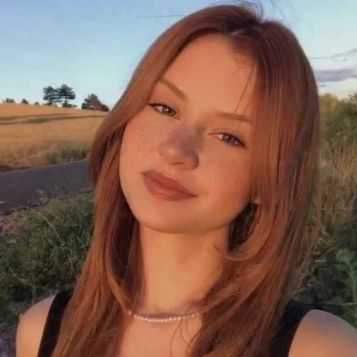 creator Ashley_24's avatar