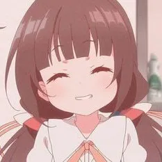 creator lovelychloe's avatar
