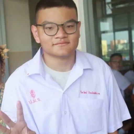creator First werawat's avatar