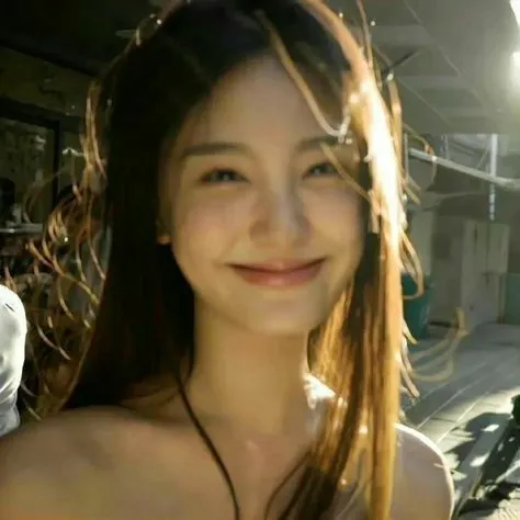 creator chaezly's avatar