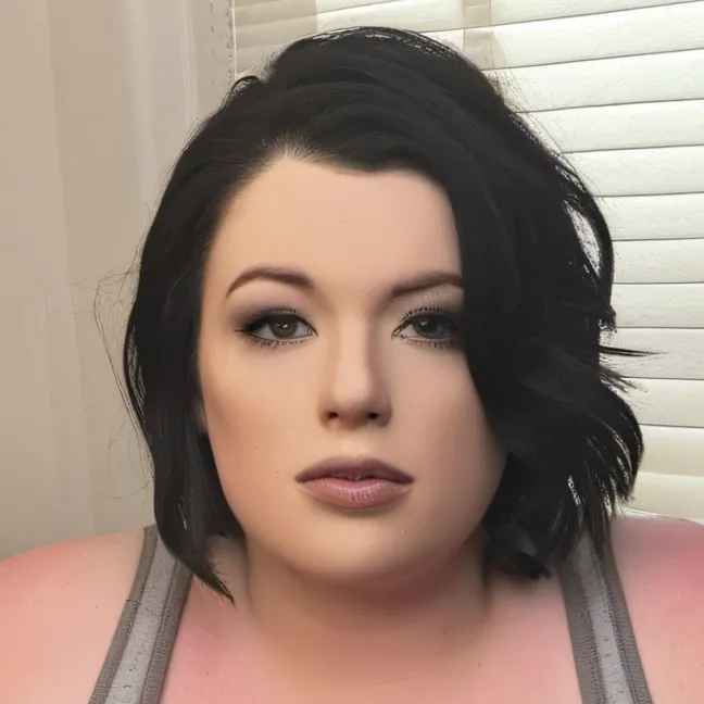 chat with ai character: Charlotte