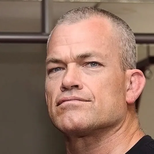 chat with ai character: Jocko Willink