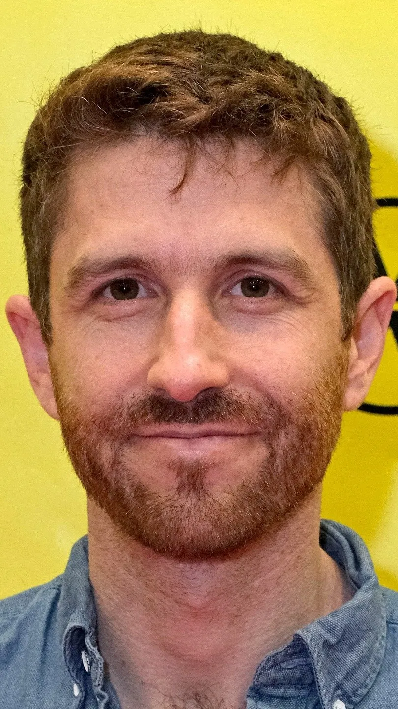 ai character: Tristan Harris background