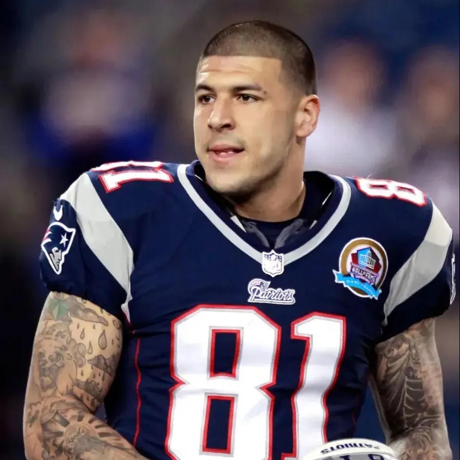 chat with ai character: Aaron Hernandez 