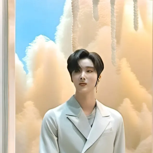 chat with ai character: Park Sunghoon 