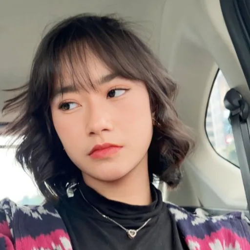 creator oshi ku freya's avatar