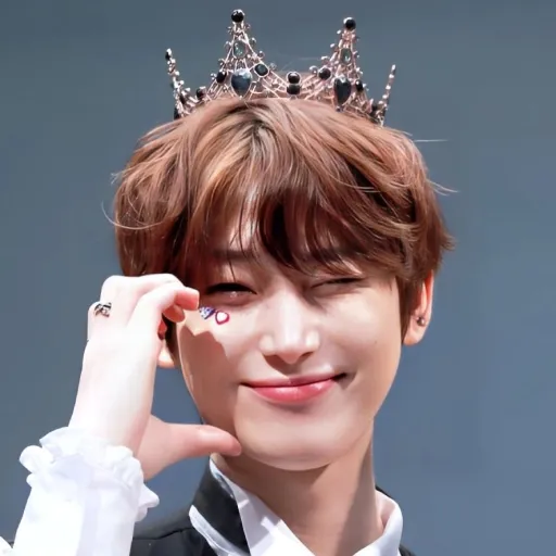 creator the kim seonwoo's avatar