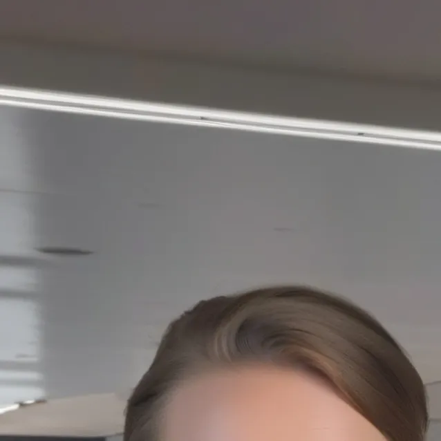 chat with ai character: Maddison Dwyer 